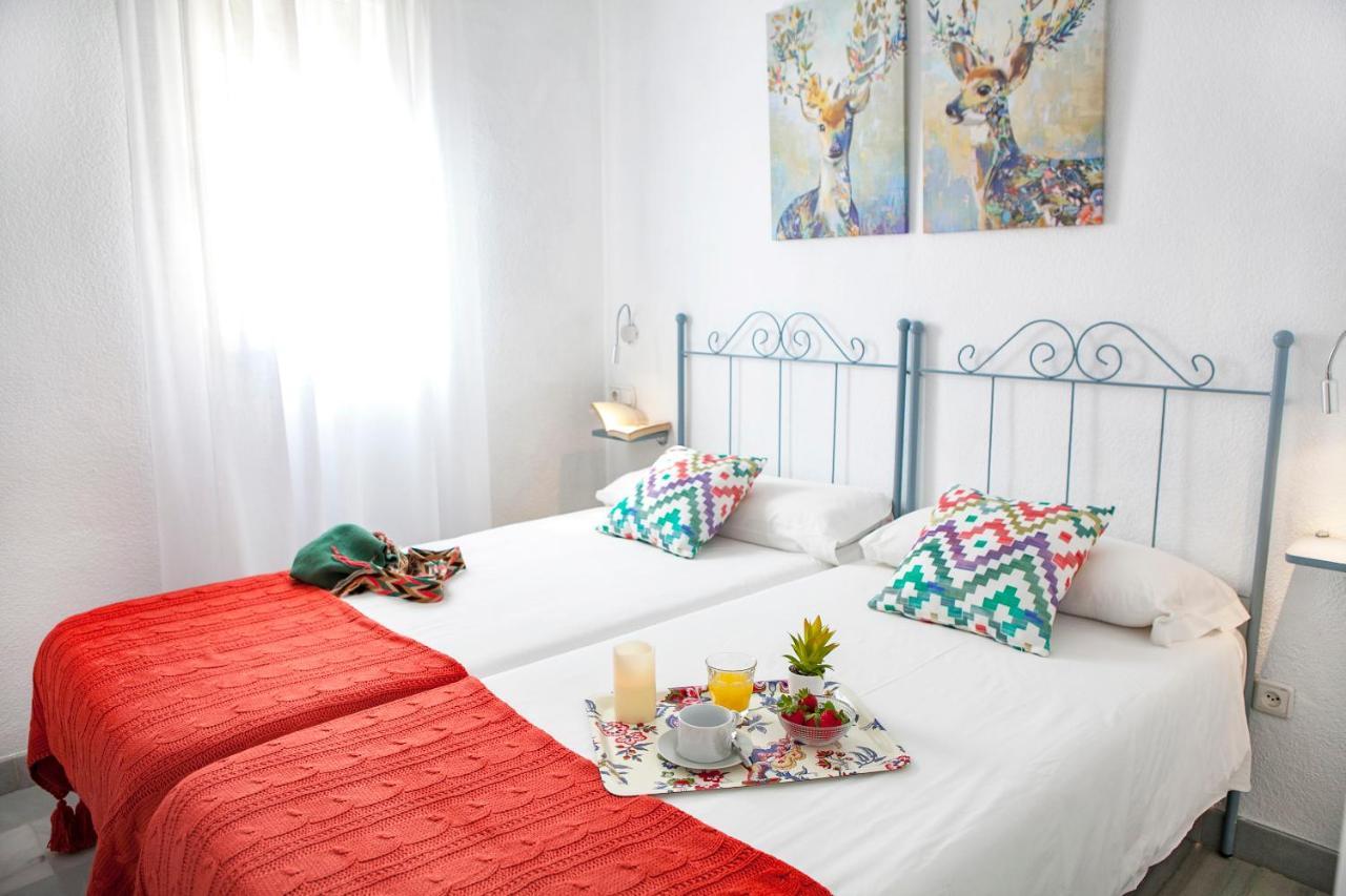 Apartamentos Rg Arenal II, Seville